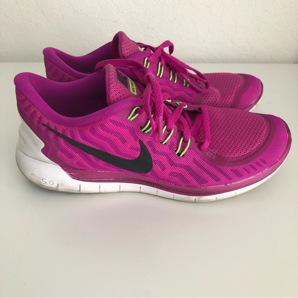Nike Free 5.0 Sneakers